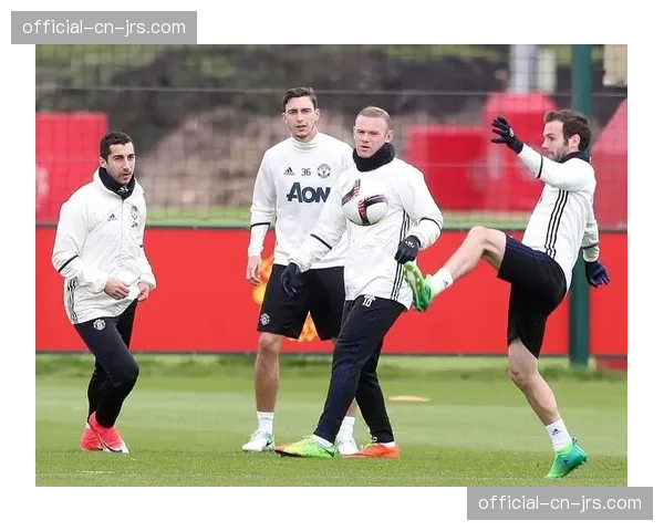 国际米兰75分钟打破僵局，姆希塔良替补登场凌空抽射破门