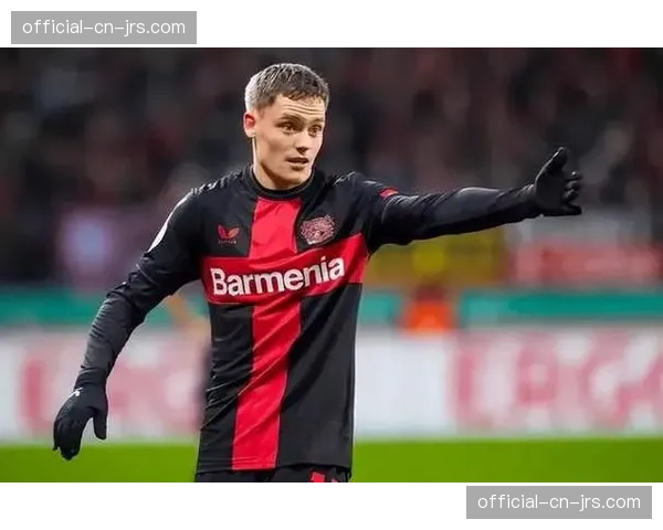 专访勒沃库森中场维尔茨：复盘欧冠晋级，谈阿隆索的战术细节要求。